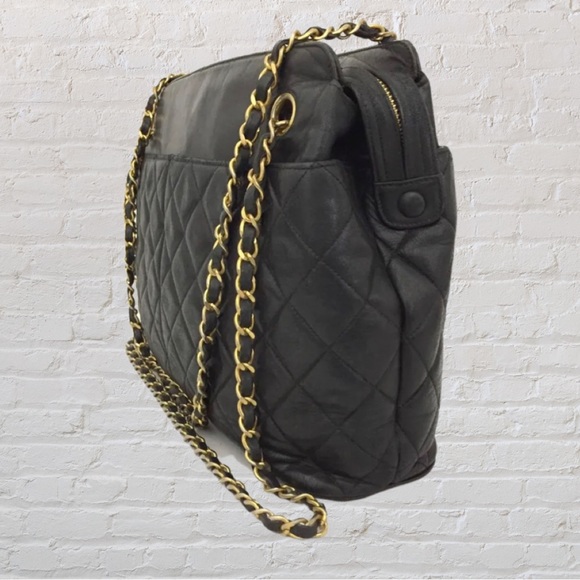CHANEL Quilted Matelasse CC
Logo Lambskin Chain Shoulder Bag - Picture 6 of 12